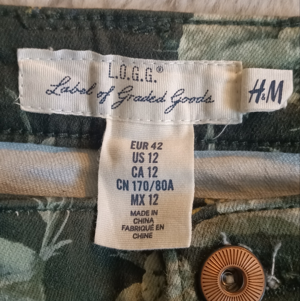 H&M L.O.G.G floral jeans - Picture 2 of 5